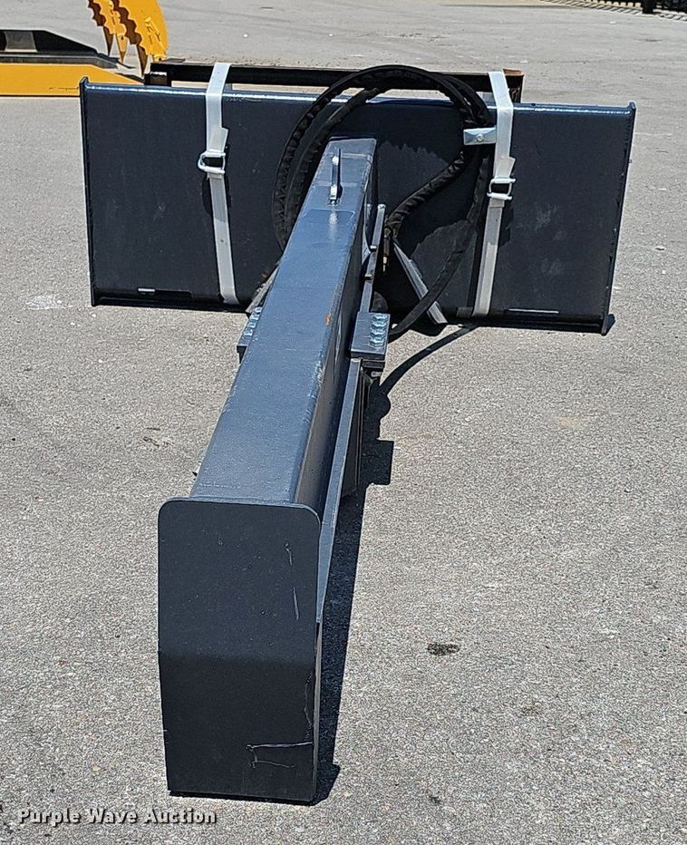 image for item DP6583 2024 Handy Attachments HLS35 skid steer log splitter