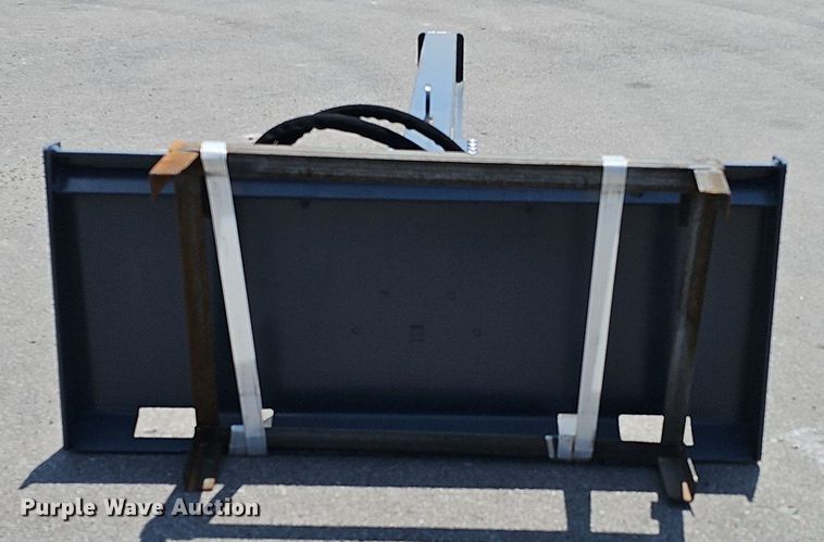 image for item DP6583 2024 Handy Attachments HLS35 skid steer log splitter