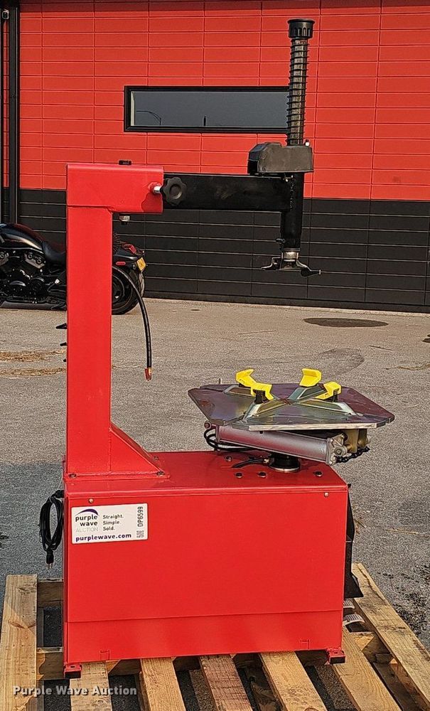 image for item DP6599 2024 Powertek PT620 tire machine