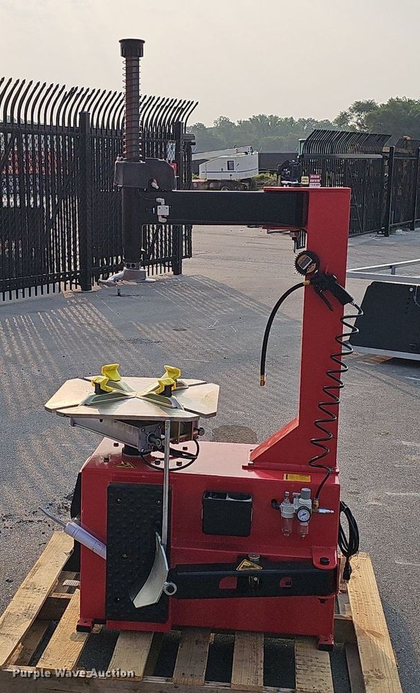 image for item DP6599 2024 Powertek PT620 tire machine