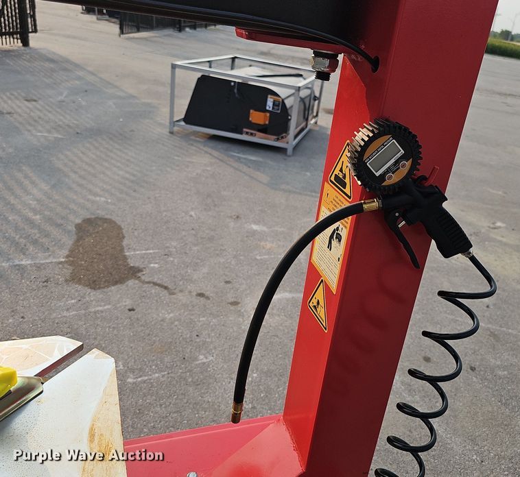 image for item DP6599 2024 Powertek PT620 tire machine