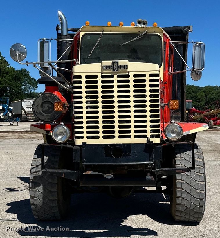 image for item DP8400 1981 Oshkosh dump truck