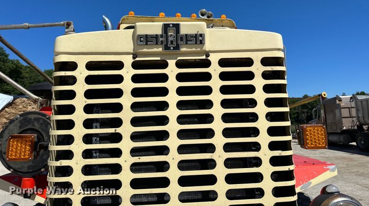 image for item DP8400 1981 Oshkosh dump truck
