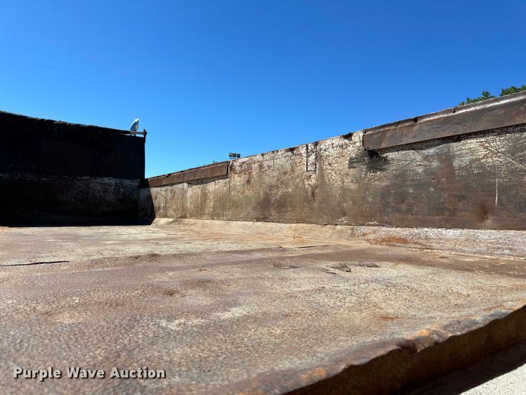 image for item DP8400 1981 Oshkosh dump truck