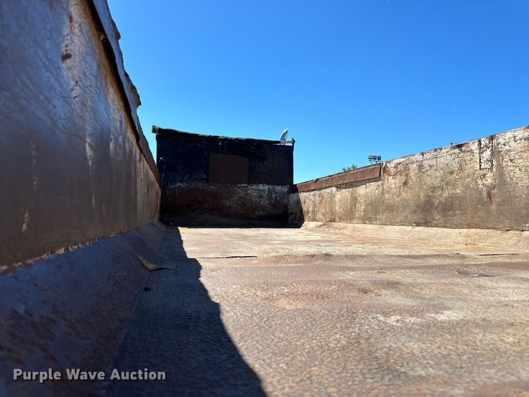 image for item DP8400 1981 Oshkosh dump truck