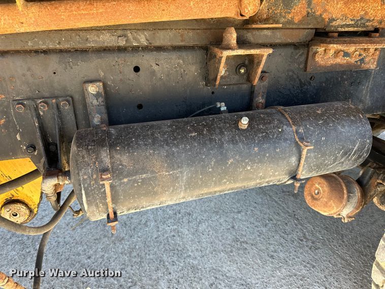 image for item DP8400 1981 Oshkosh dump truck