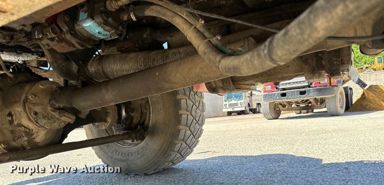 image for item DP8400 1981 Oshkosh dump truck