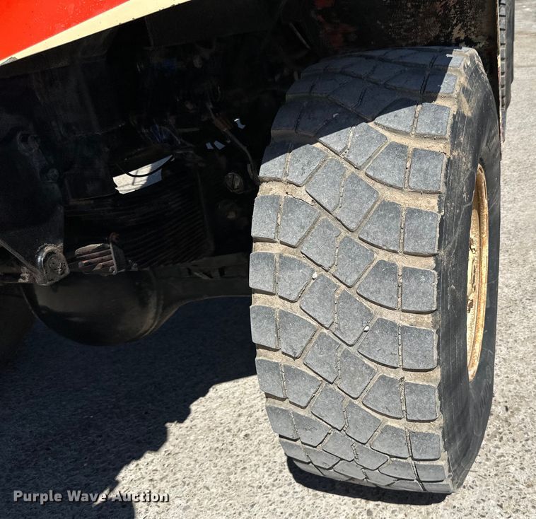 image for item DP8400 1981 Oshkosh dump truck