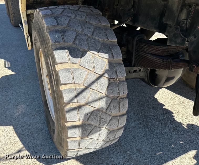 image for item DP8400 1981 Oshkosh dump truck