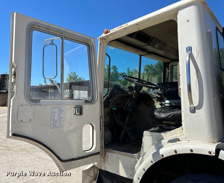 image for item DP8401 1979 Mack utility / service truck