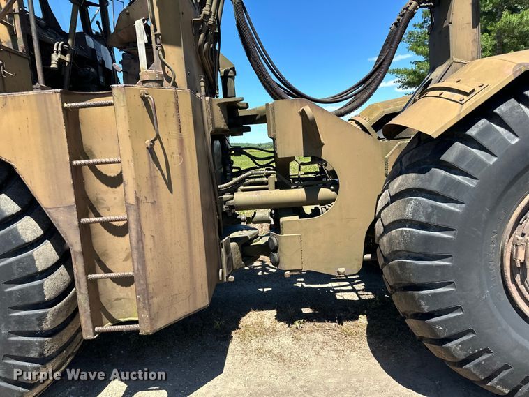 image for item DP8402 Clark  290 wheel dozer