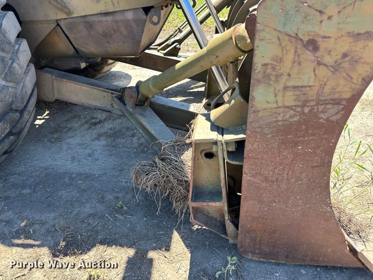 image for item DP8402 Clark  290 wheel dozer