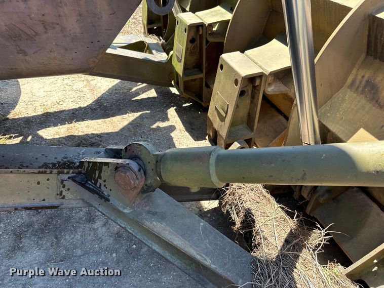 image for item DP8402 Clark  290 wheel dozer