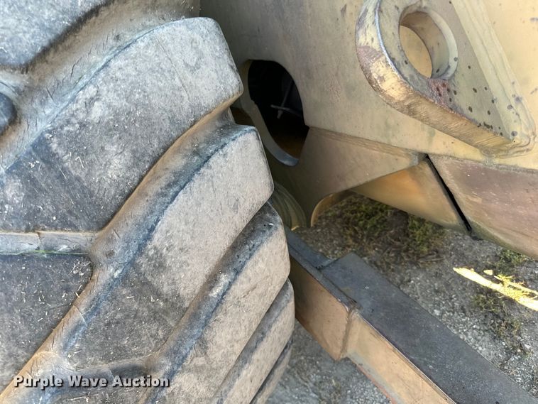 image for item DP8402 Clark  290 wheel dozer