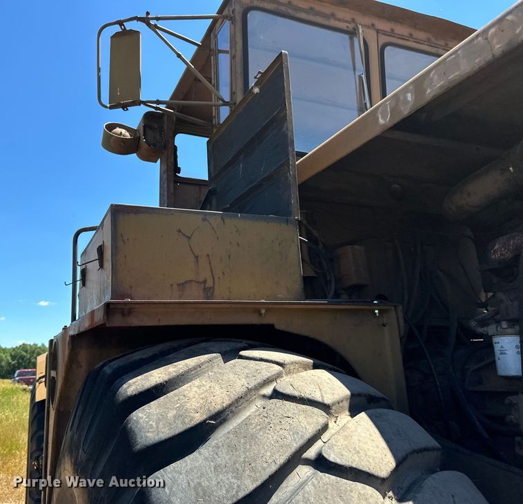 image for item DP8402 Clark  290 wheel dozer