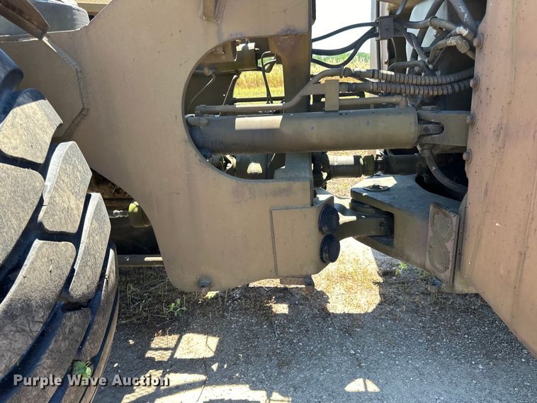 image for item DP8402 Clark  290 wheel dozer