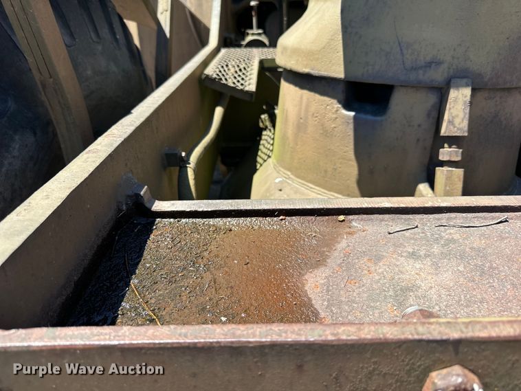 image for item DP8402 Clark  290 wheel dozer