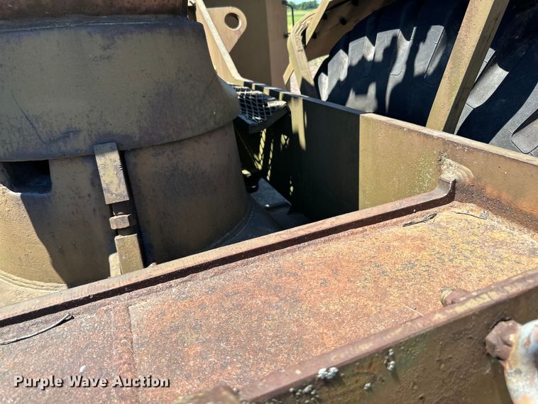 image for item DP8402 Clark  290 wheel dozer