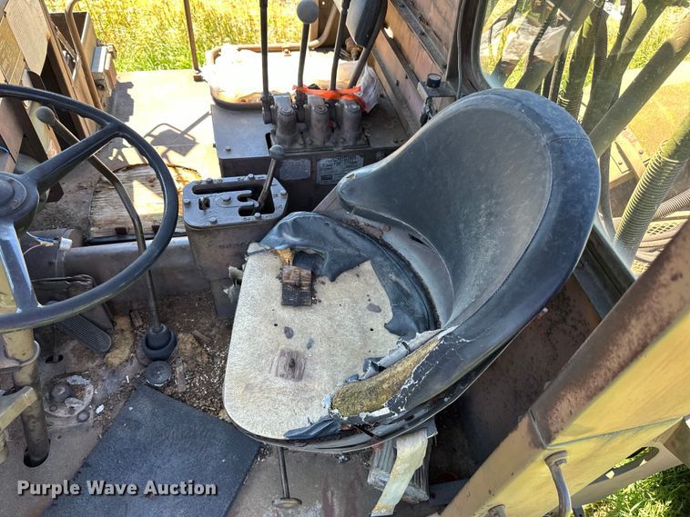 image for item DP8402 Clark  290 wheel dozer