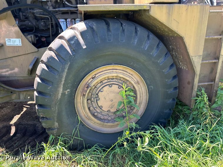 image for item DP8402 Clark  290 wheel dozer