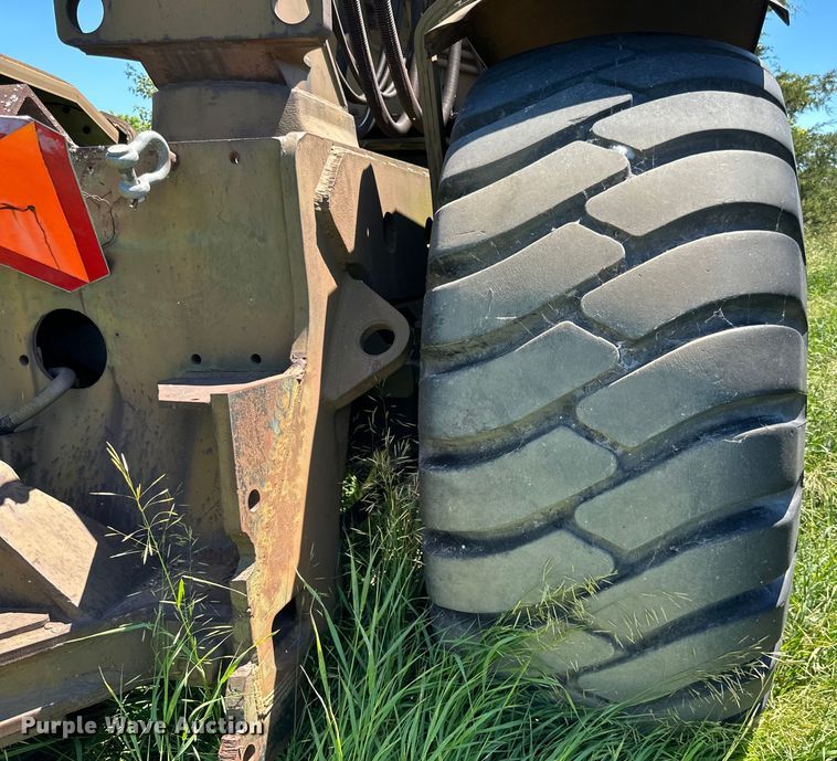 image for item DP8402 Clark  290 wheel dozer