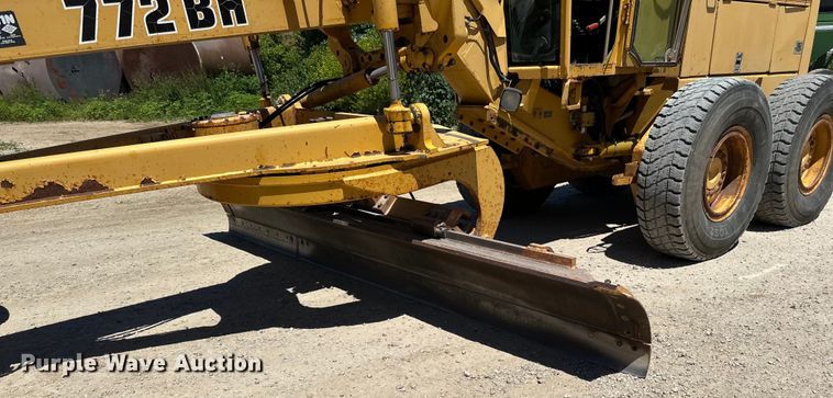 image for item DP8403 1995 John Deere 772BH rigid frame motor grader