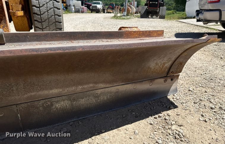 image for item DP8403 1995 John Deere 772BH rigid frame motor grader