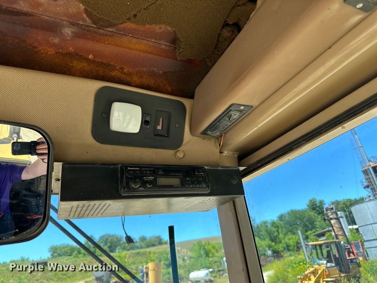 image for item DP8403 1995 John Deere 772BH rigid frame motor grader