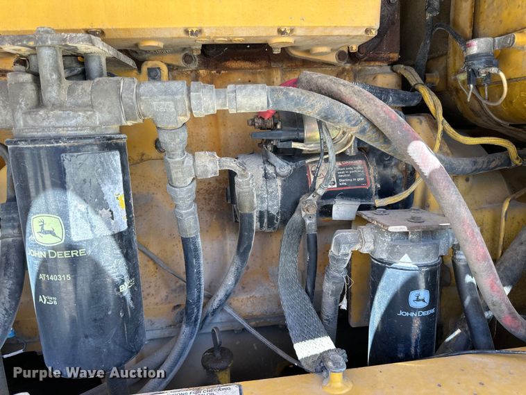 image for item DP8403 1995 John Deere 772BH rigid frame motor grader