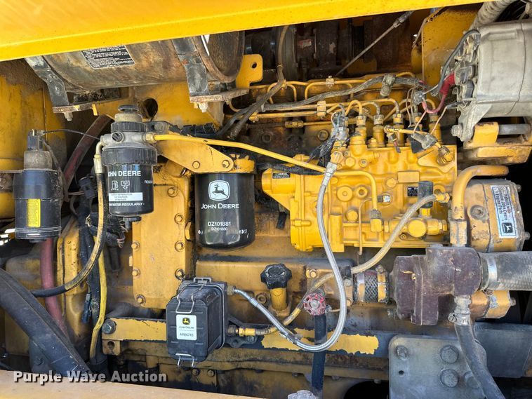 image for item DP8403 1995 John Deere 772BH rigid frame motor grader