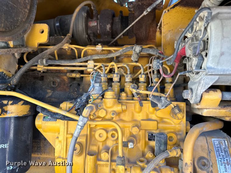 image for item DP8403 1995 John Deere 772BH rigid frame motor grader