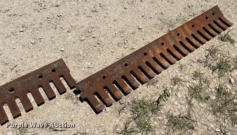 image for item DP8403 1995 John Deere 772BH rigid frame motor grader