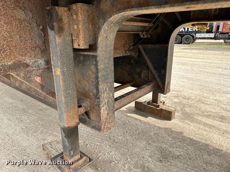 image for item DP8412 2007 Fontaine  Elite Series  drop deck trailer