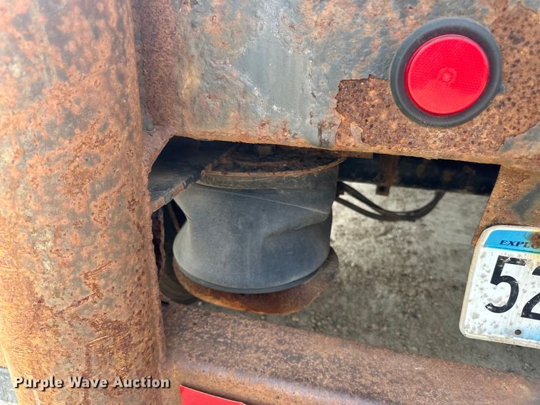 image for item DP8412 2007 Fontaine  Elite Series  drop deck trailer