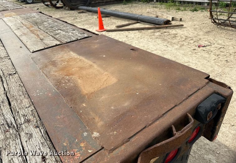 image for item DP8412 2007 Fontaine  Elite Series  drop deck trailer