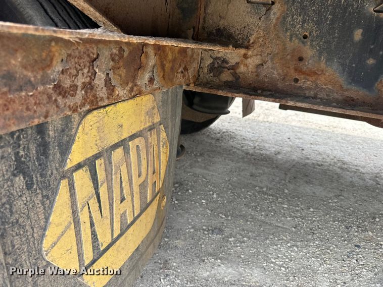 image for item DP8412 2007 Fontaine  Elite Series  drop deck trailer