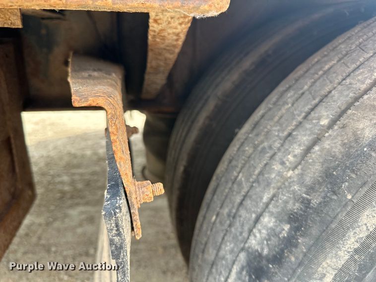 image for item DP8412 2007 Fontaine  Elite Series  drop deck trailer