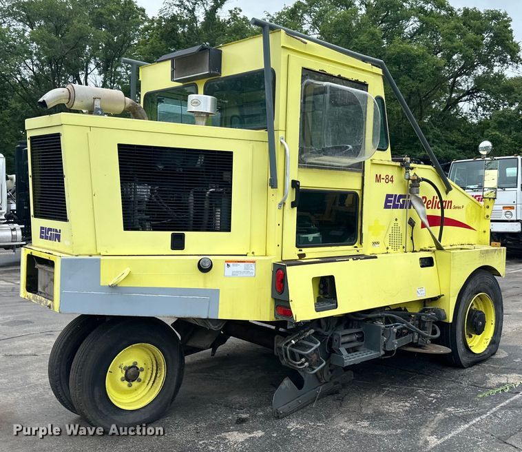 image for item DP8420 2004 Elgin Pellican Series P street sweeper
