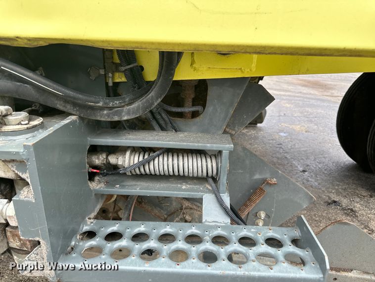 image for item DP8420 2004 Elgin Pellican Series P street sweeper