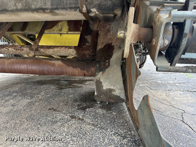 image for item DP8420 2004 Elgin Pellican Series P street sweeper