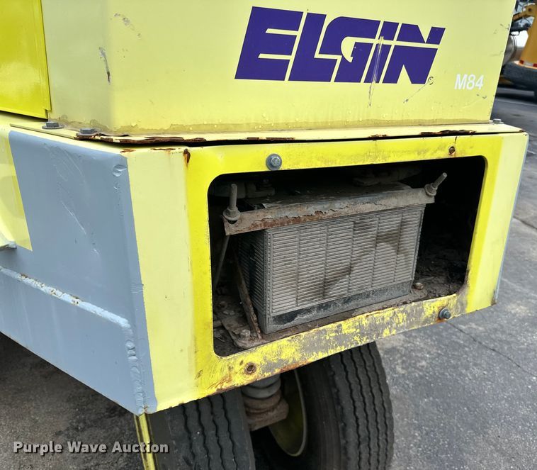 image for item DP8420 2004 Elgin Pellican Series P street sweeper