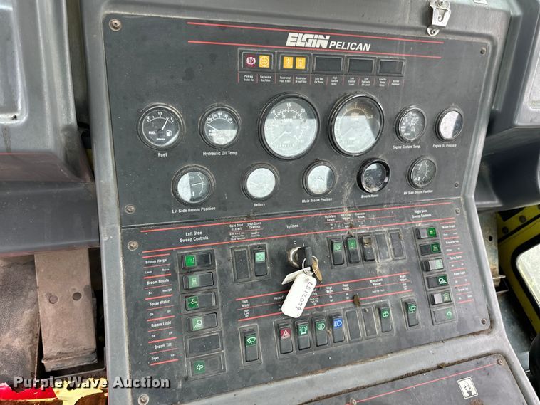 image for item DP8420 2004 Elgin Pellican Series P street sweeper