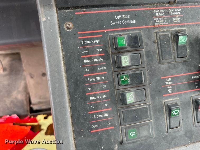 image for item DP8420 2004 Elgin Pellican Series P street sweeper