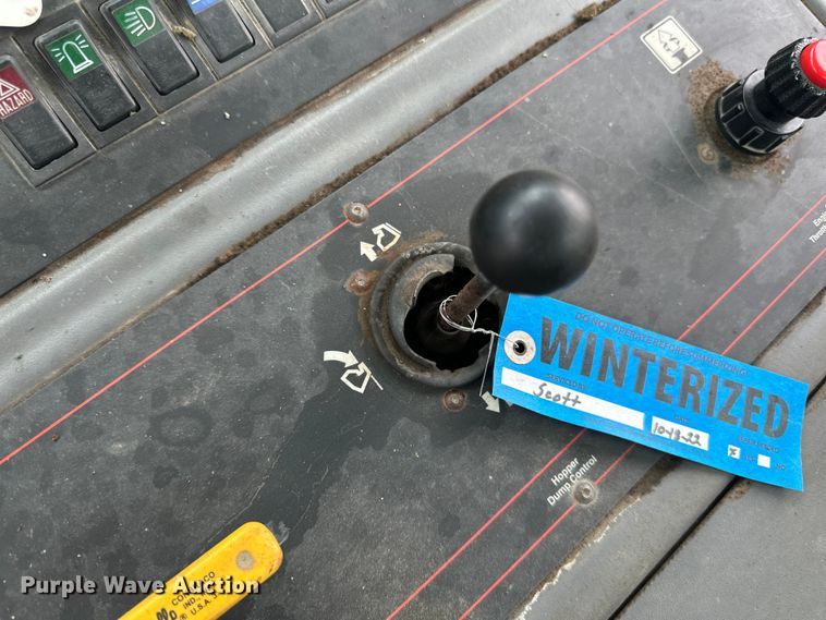 image for item DP8420 2004 Elgin Pellican Series P street sweeper