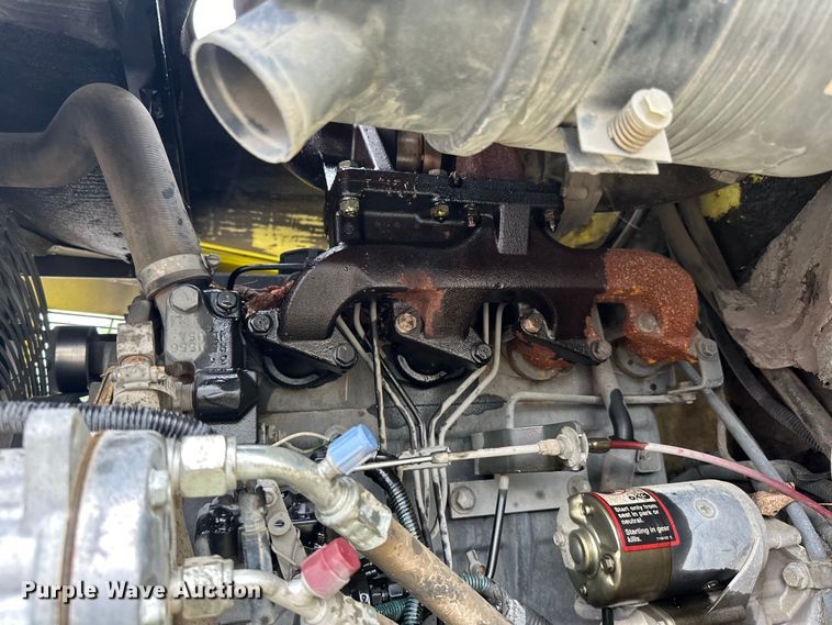 image for item DP8420 2004 Elgin Pellican Series P street sweeper