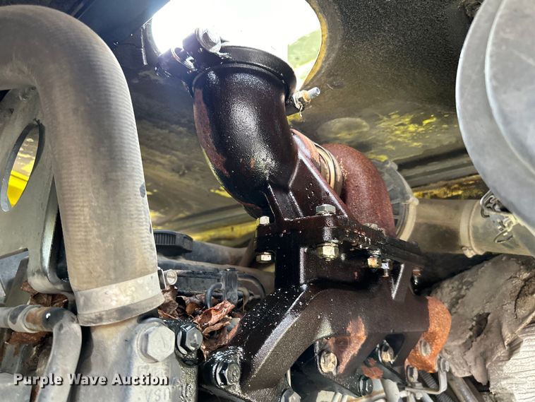 image for item DP8420 2004 Elgin Pellican Series P street sweeper