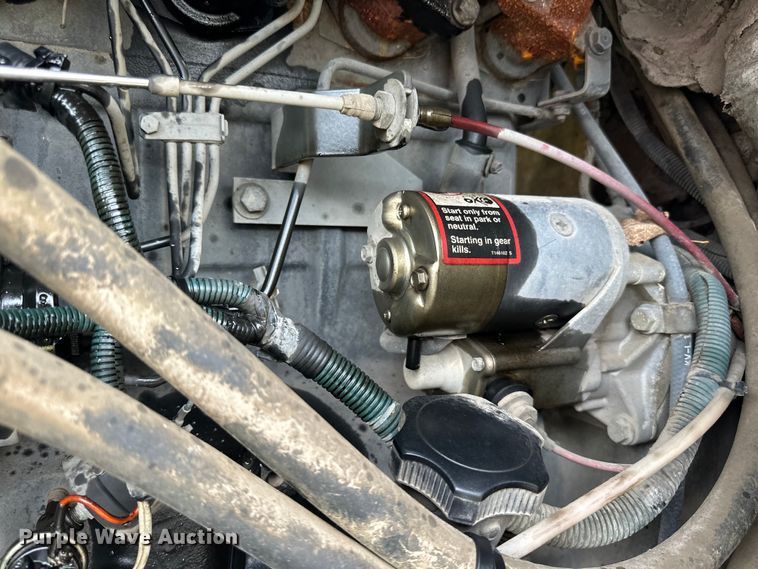 image for item DP8420 2004 Elgin Pellican Series P street sweeper