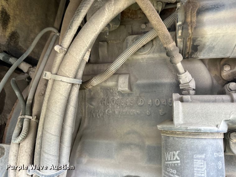 image for item DP8420 2004 Elgin Pellican Series P street sweeper