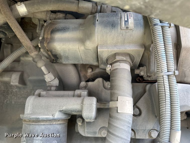 image for item DP8420 2004 Elgin Pellican Series P street sweeper