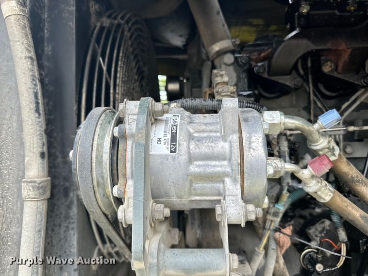 image for item DP8420 2004 Elgin Pellican Series P street sweeper